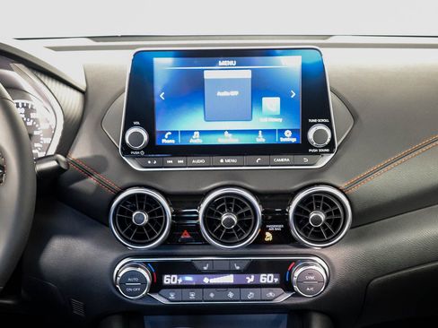 New 2025 Nissan Sentra SR image 15