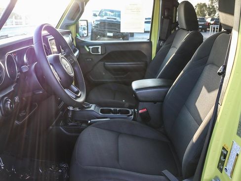 Used 2023 Jeep Wrangler Unlimited Sport AWD/4WD image 22