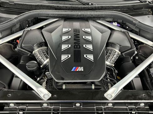 Certified 2025 BMW X7 M60i AWD/4WD image 26