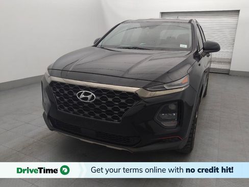 Used 2019 Hyundai Santa Fe SE image 1