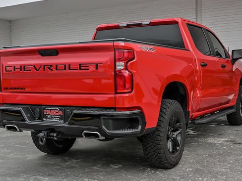 Used 2020 Chevrolet Silverado 1500 Custom Trail Boss w/ Custom Convenience Package AWD/4WD image 10