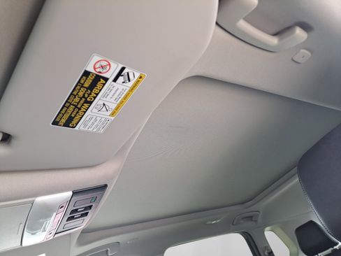 Used 2025 Nissan Rogue Platinum FWD image 14
