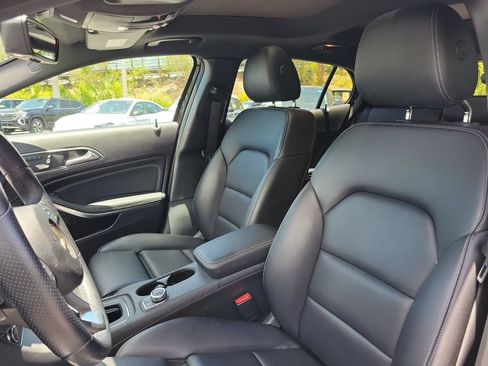 Used 2020 Mercedes-Benz GLA 250 4MATIC image 23