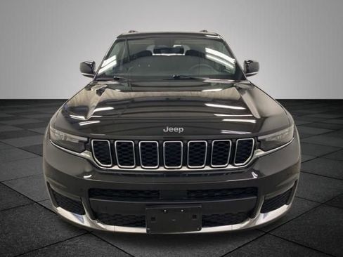 Used 2023 Jeep Grand Cherokee L Limited AWD/4WD image 2