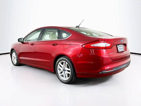Used 2015 Ford Fusion SE image 4