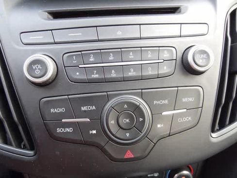 Used 2016 Ford Focus SE FWD image 20
