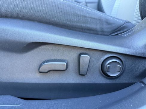 Used 2020 Subaru Outback Premium image 14