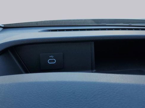 New 2026 Ford Transit 250 148 Medium Roof RWD image 35