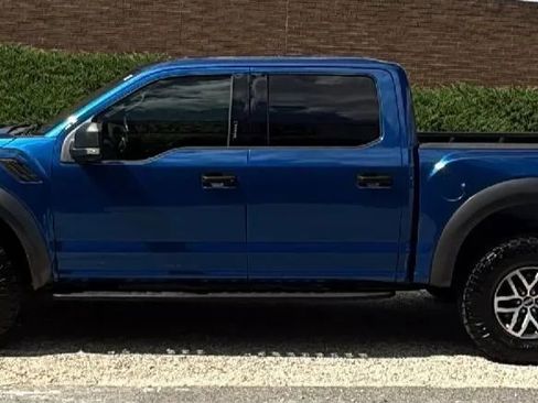 Used 2017 Ford F150 Raptor w/ Equipment Group 801A Mid AWD/4WD image 2