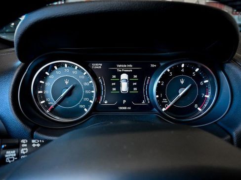 Used 2022 Maserati Levante GT image 34