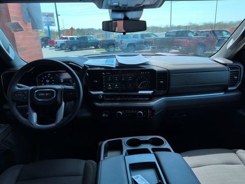 Used 2024 GMC Sierra 1500 Elevation AWD/4WD image 14