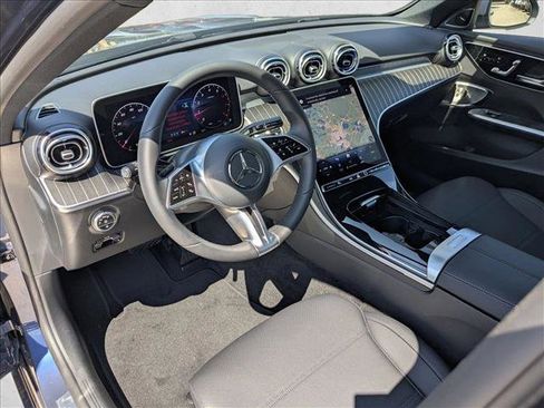 Used 2025 Mercedes-Benz C 300 Sedan image 3