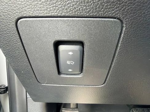 Used 2017 Ford F150 Raptor w/ Equipment Group 802A Luxury AWD/4WD image 30