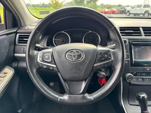 Used 2015 Toyota Camry XSE w/ Moonroof Package FWD image 20