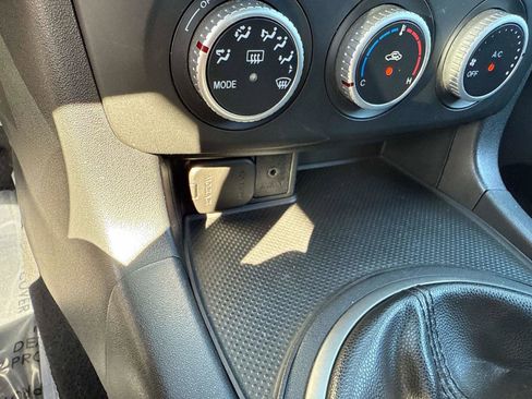 Used 2015 MAZDA MX-5 Miata Sport image 20