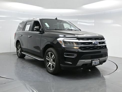 Used 2022 Ford Expedition Limited image 76