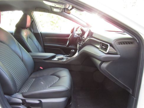 Used 2024 Toyota Camry SE FWD image 18
