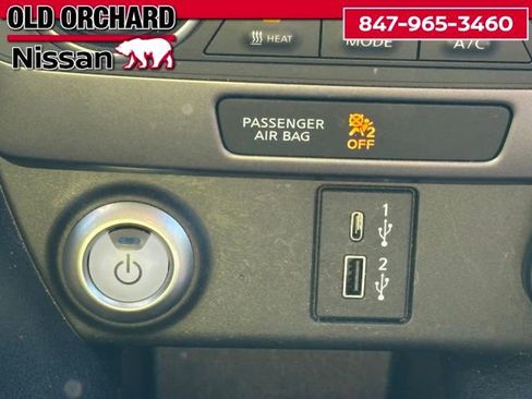 Used 2024 Nissan Leaf S image 35