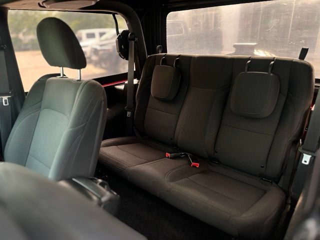 Used 2021 Jeep Wrangler Sport AWD/4WD image 11