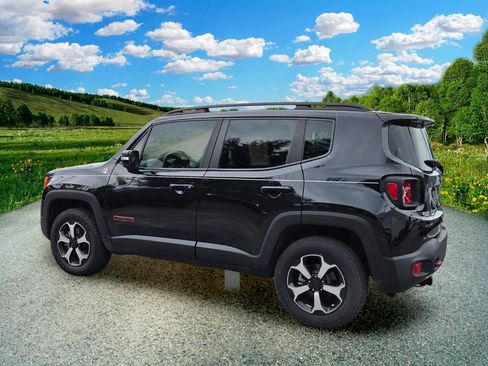 Used 2022 Jeep Renegade Trailhawk AWD/4WD image 4