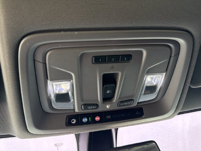Used 2021 Chevrolet Silverado 1500 RST AWD/4WD image 40