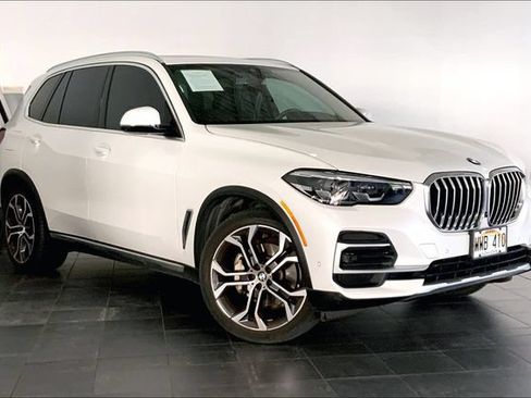 Used 2023 BMW X5 sDrive40i w/ Premium Package RWD image 2