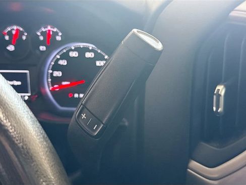 Used 2021 GMC Sierra 2500 4x4 Double Cab w/ Gooseneck/5TH Wheel Package image 17