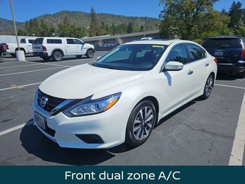 Certified 2017 Nissan Altima 2.5 SV w/ Convenience Package FWD image 6