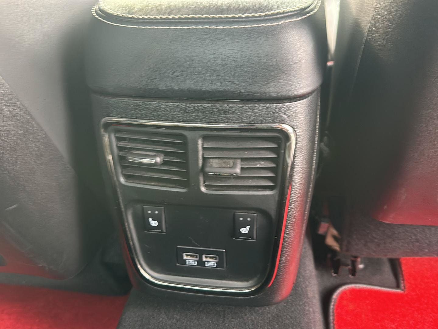 Used 2019 Dodge Charger SRT Hellcat w/ Harman/Kardon Audio Group RWD image 12