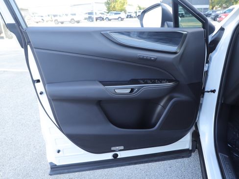 Used 2024 Lexus NX 250 FWD image 12