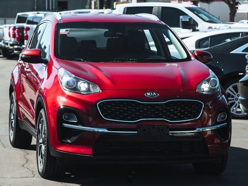Used 2021 Kia Sportage EX image 3