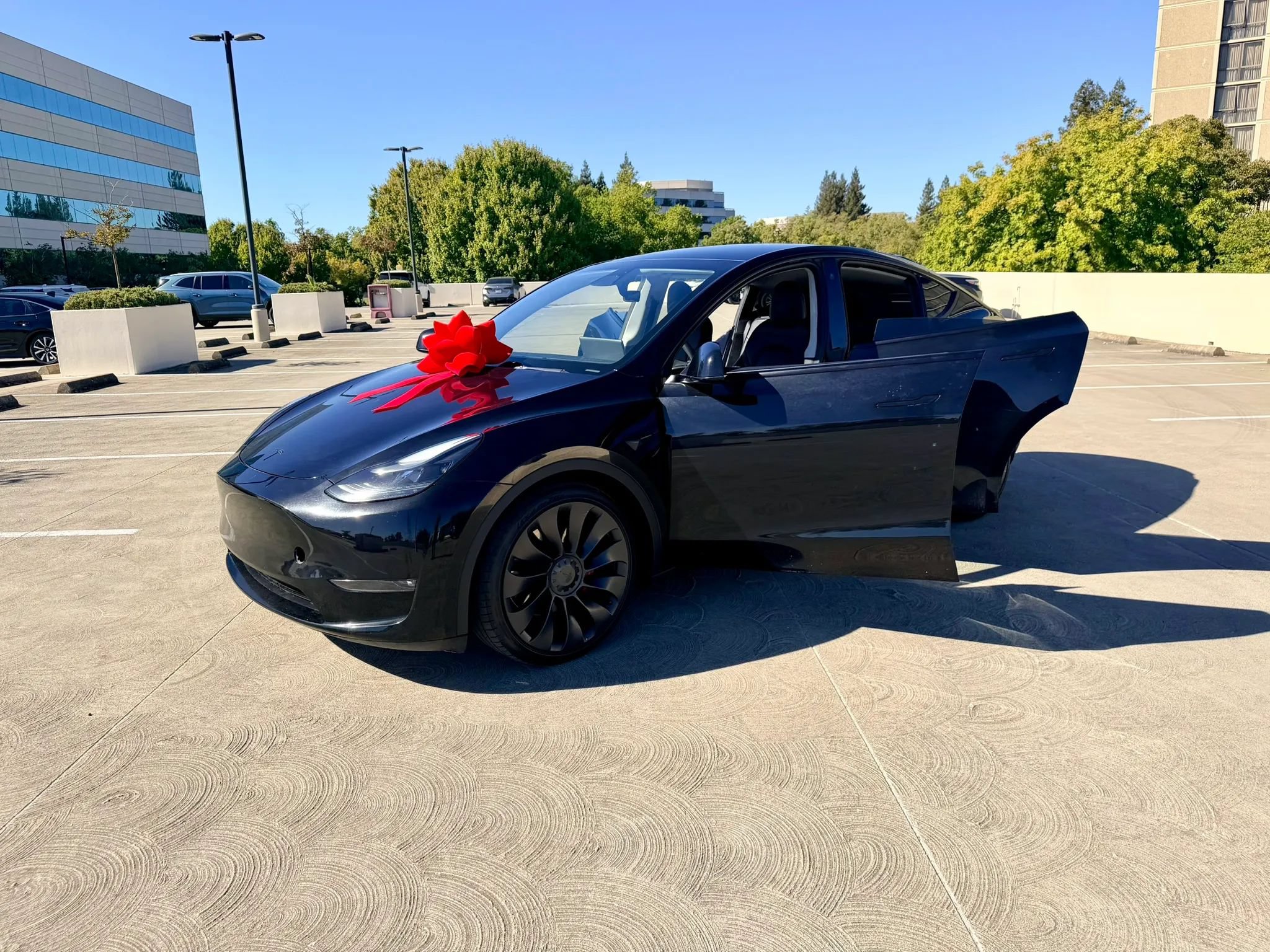 Used 2023 Tesla Model Y Long Range AWD/4WD image 48