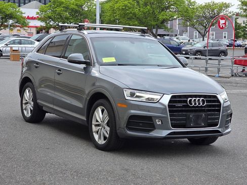 Used 2017 Audi Q3 2.0T Premium Plus w/ Premium Plus Package AWD/4WD image 3