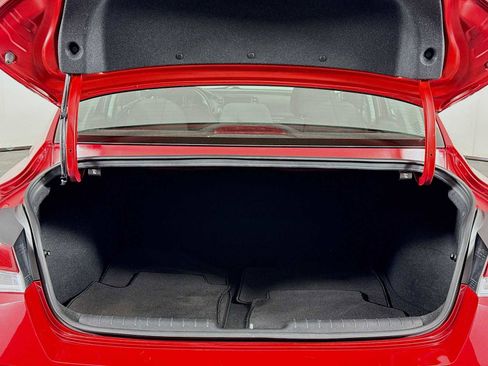 Used 2022 Hyundai Elantra SE w/ Cargo Package image 24