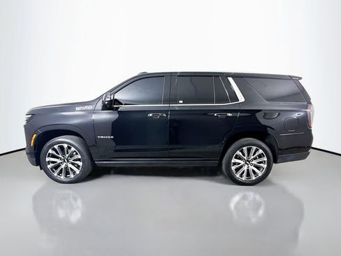 Used 2025 Chevrolet Tahoe High Country AWD/4WD image 4