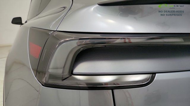 Used 2026 Tesla Model Y Performance AWD/4WD image 25