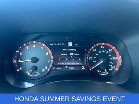 Used 2022 Nissan Frontier PRO-4X w/ Pro-4X Premium Package AWD/4WD image 11