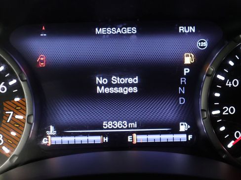 Used 2022 Jeep Renegade Trailhawk AWD/4WD image 39