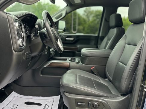 Used 2022 GMC Sierra 2500 SLT w/ SLT Convenience Package AWD/4WD image 9