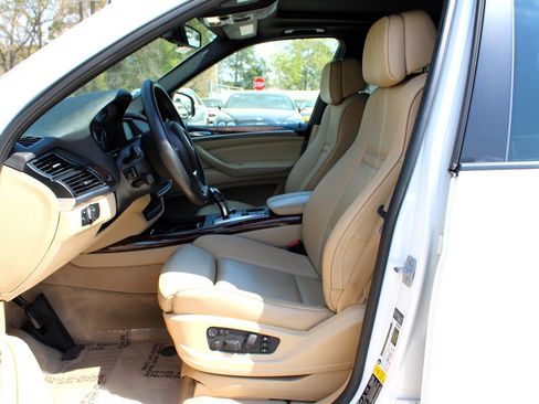 Used 2013 BMW X5 xDrive35d image 16