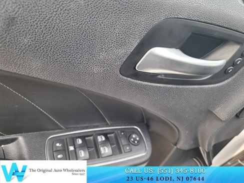 Used 2018 Dodge Charger GT AWD/4WD image 16