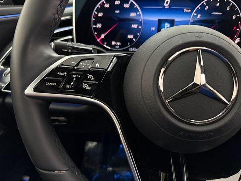 Used 2025 Mercedes-Benz E 450 4MATIC Sedan image 12
