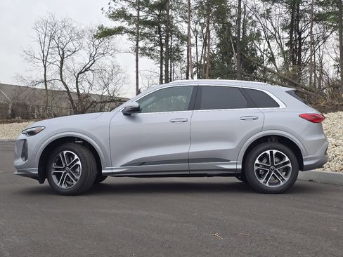 New 2026 Audi Q5 Premium image 19