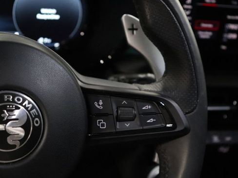 Used 2024 Alfa Romeo Tonale Ti image 29