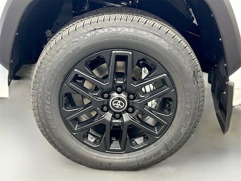 New 2026 Toyota Tundra SR5 image 9