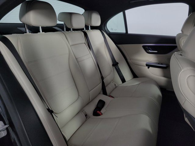 Used 2025 Mercedes-Benz C 300 4MATIC Sedan image 15