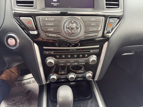 Used 2020 Nissan Pathfinder S AWD/4WD image 18