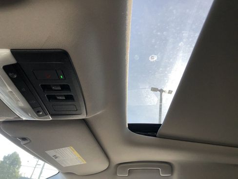 New 2026 Nissan Pathfinder Platinum image 33