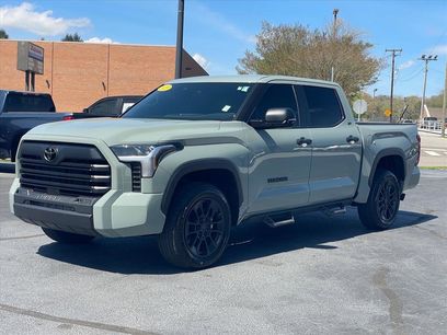 Used 2025 Toyota Tundra SR5 w/ SR5 Convenience Package