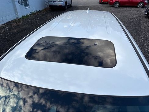 Used 2023 Honda Odyssey Elite image 13